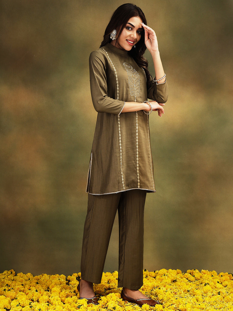 NAAZ- GREEN 3 PIECE SUIT SET Ethnics Sets stylefables   