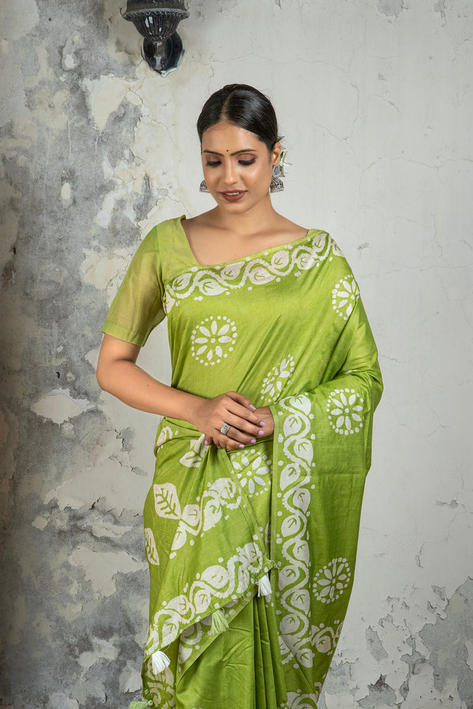 AALIA : Green Cotton Saree Cotton Saree stylefables   